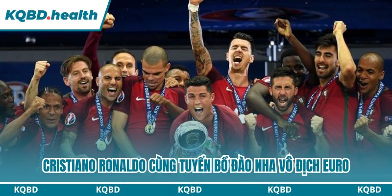 Cristiano Ronaldo Cạnh Tranh Suất Đá Chính Tại World Cup 1 Cristiano Ronaldo cùng tuyển Bồ Đào Nha vô địch Euro